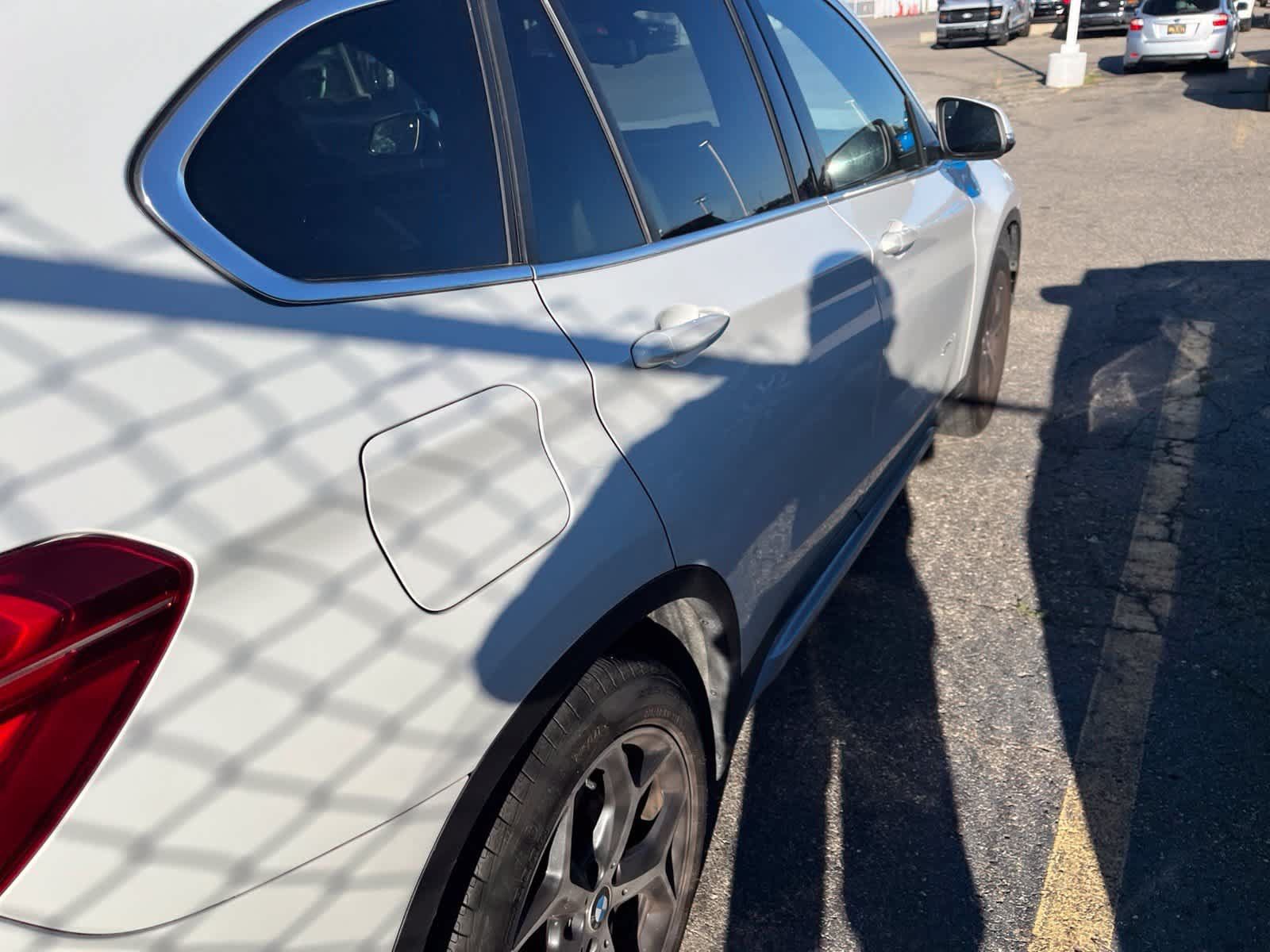 Used 2017 BMW X1 xDrive28i AWD/4WD image 14