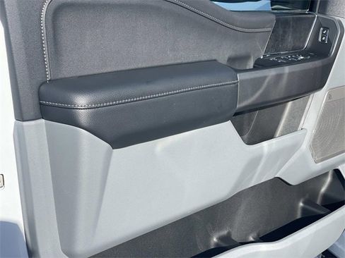 New 2026 Ford F450 XLT w/ XLT Premium Package image 18