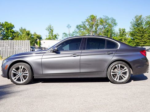 Used 2017 BMW 330i xDrive Sedan AWD/4WD image 5