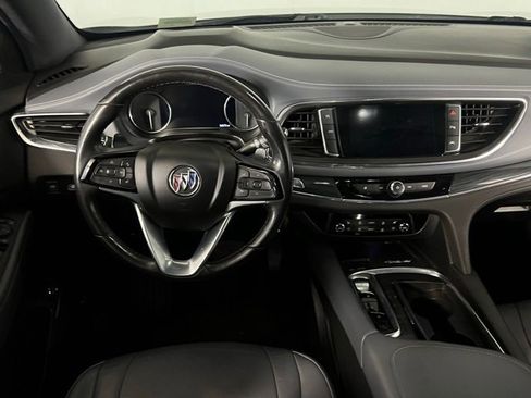 Used 2022 Buick Enclave Premium image 16