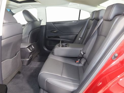 Used 2024 Lexus ES 350 image 48