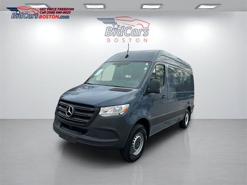 Used 2019 Mercedes-Benz Sprinter 144 Cargo image 1