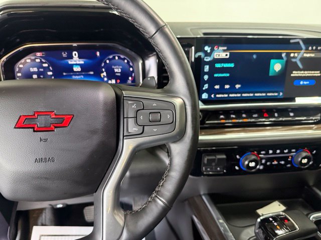 Used 2024 Chevrolet Silverado 1500 RST w/ Redline Edition AWD/4WD image 17