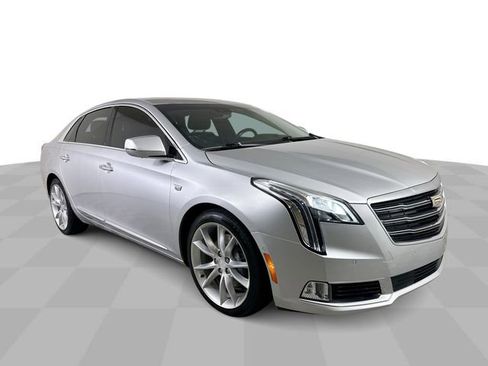 Used 2019 Cadillac XTS Premium Luxury FWD image 2