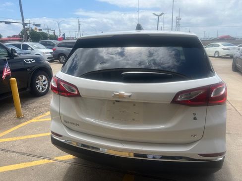 Used 2021 Chevrolet Equinox LT FWD image 5