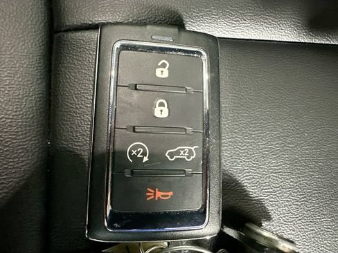 Used 2023 Jeep Grand Cherokee 4WD 4xe image 17