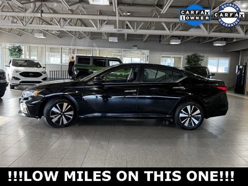 Used 2022 Nissan Altima 2.5 SV image 5