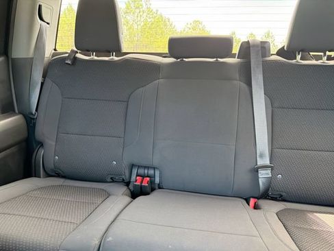 Used 2021 Chevrolet Silverado 1500 Custom Trail Boss AWD/4WD image 25