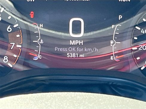 Used 2025 Jeep Compass Latitude image 12