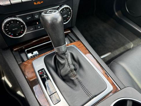 Used 2014 Mercedes-Benz C 250 Sedan image 17