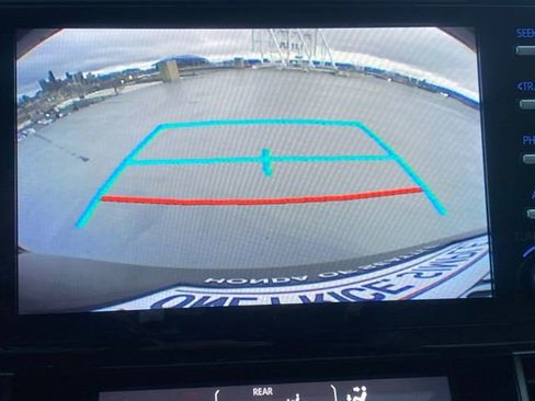 Used 2024 Toyota Sienna XLE image 16