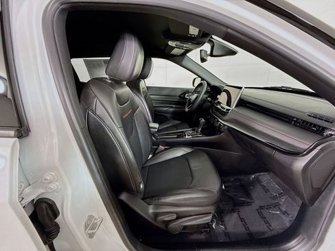 Used 2024 Jeep Compass Trailhawk image 33