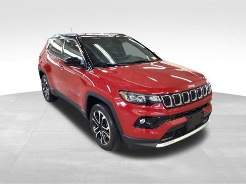 Used 2023 Jeep Compass Limited AWD/4WD image 3
