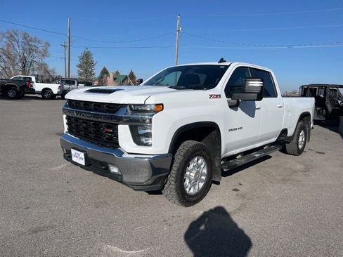 Used 2022 Chevrolet Silverado 3500 LT w/ Convenience Package AWD/4WD image 6