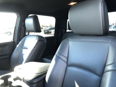 Used 2024 RAM 3500 Tradesman w/ Chrome Appearance Group image 21