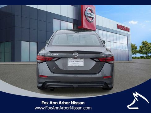 Certified 2023 Nissan Sentra SR FWD image 4