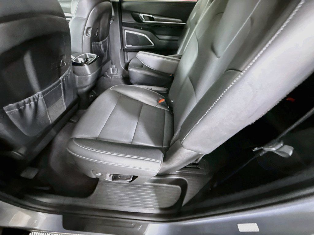 Used 2022 Kia Telluride S AWD/4WD image 30