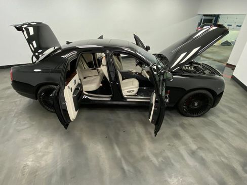 Used 2016 Rolls-Royce Ghost image 46