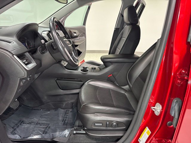 Used 2022 GMC Terrain SLT w/ Infotainment Package II FWD image 14