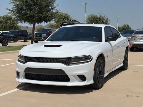 Used 2023 Dodge Charger R/T w/ Blacktop Package RWD image 3