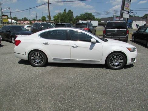 Used 2014 Kia Cadenza Premium w/ Luxury Package FWD image 10