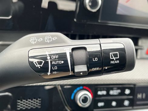 New 2025 Kia Sportage LX image 33