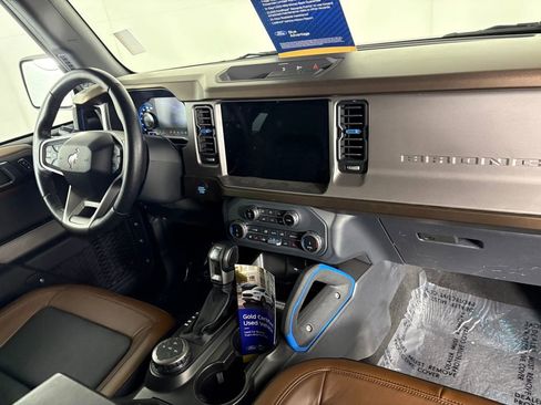 Used 2022 Ford Bronco Outer Banks AWD/4WD image 37