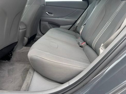 Used 2023 Hyundai Elantra SEL FWD image 7