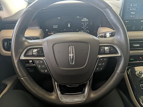 Certified 2022 Lincoln Nautilus Reserve w/ Equipment Group 201A image 15