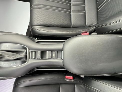 New 2026 Honda HR-V EX-L image 24