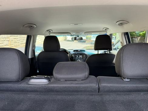 Used 2018 Kia Soul + FWD image 35