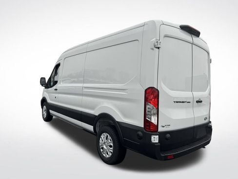 New 2026 Ford Transit 250 148 Medium Roof image 7