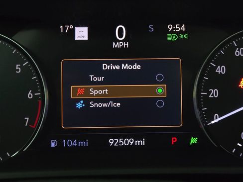 Used 2022 Buick Envision Avenir w/ Technology Package II image 10