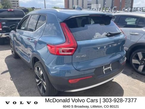Used 2023 Volvo XC40 B5 Ultimate w/ Protection Package Premier AWD/4WD image 2