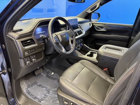 Used 2023 Chevrolet Suburban RST AWD/4WD image 13