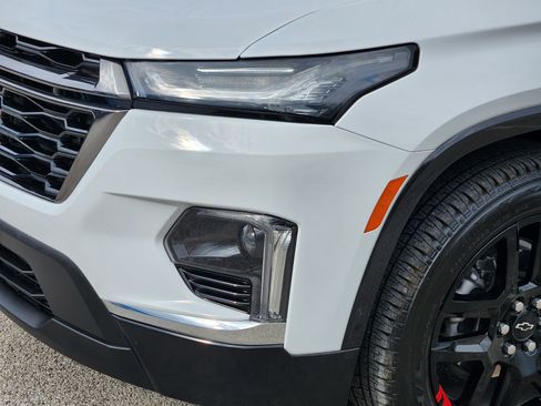 Certified 2023 Chevrolet Traverse Premier w/ Redline Edition image 9