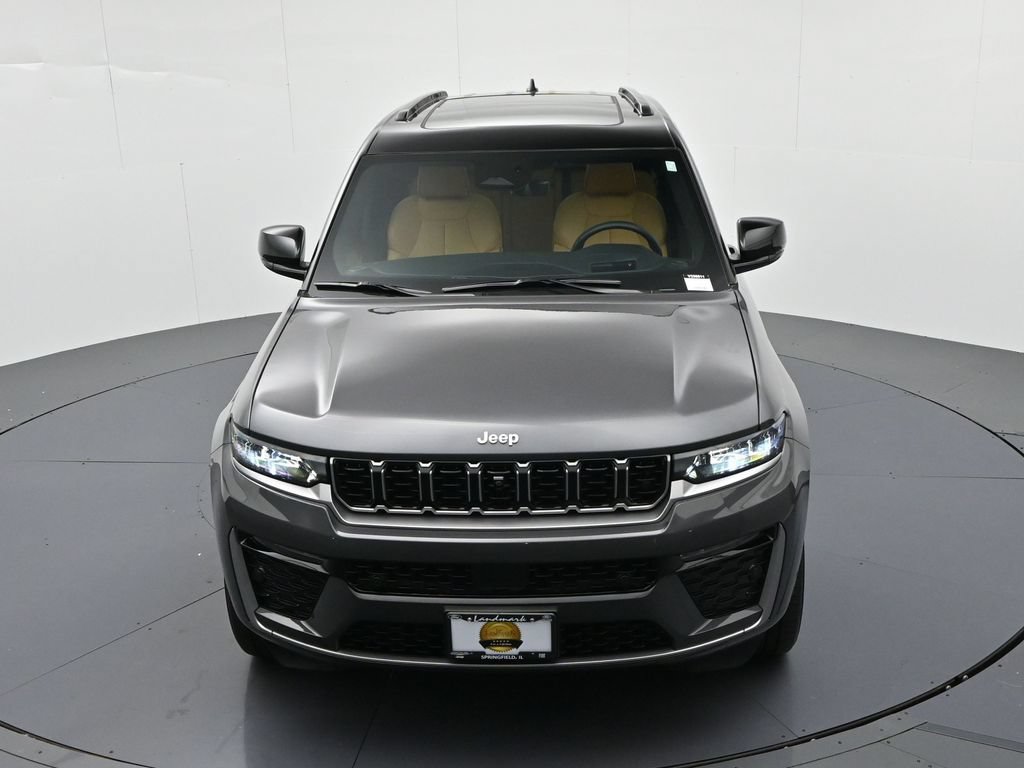Used 2026 Jeep Grand Cherokee Summit w/ Adv Protech Group IV AWD/4WD image 17
