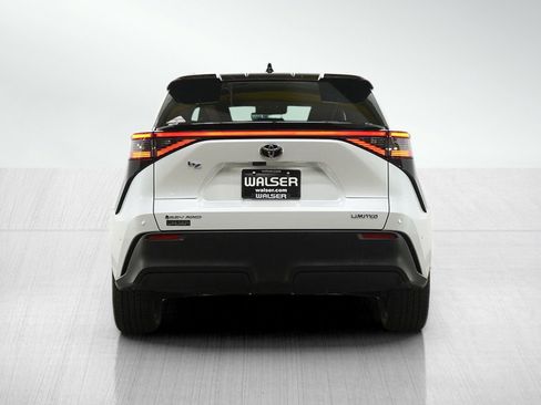 Certified 2026 Toyota bZ image 4