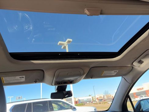 Used 2020 Buick Enclave Avenir w/ Avenir Technology Package image 17