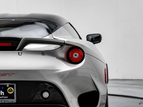 Used 2021 Lotus Evora image 11
