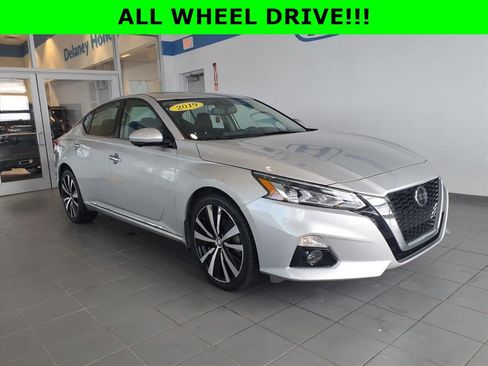 Used 2019 Nissan Altima 2.5 Platinum image 1