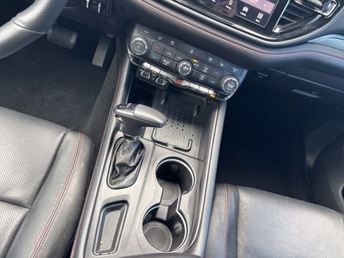 Used 2025 Dodge Durango GT AWD/4WD image 25