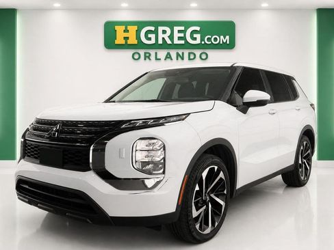 Used 2022 Mitsubishi Outlander ES AWD/4WD image 4