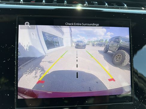 Certified 2023 Jeep Grand Cherokee L Laredo AWD/4WD image 27