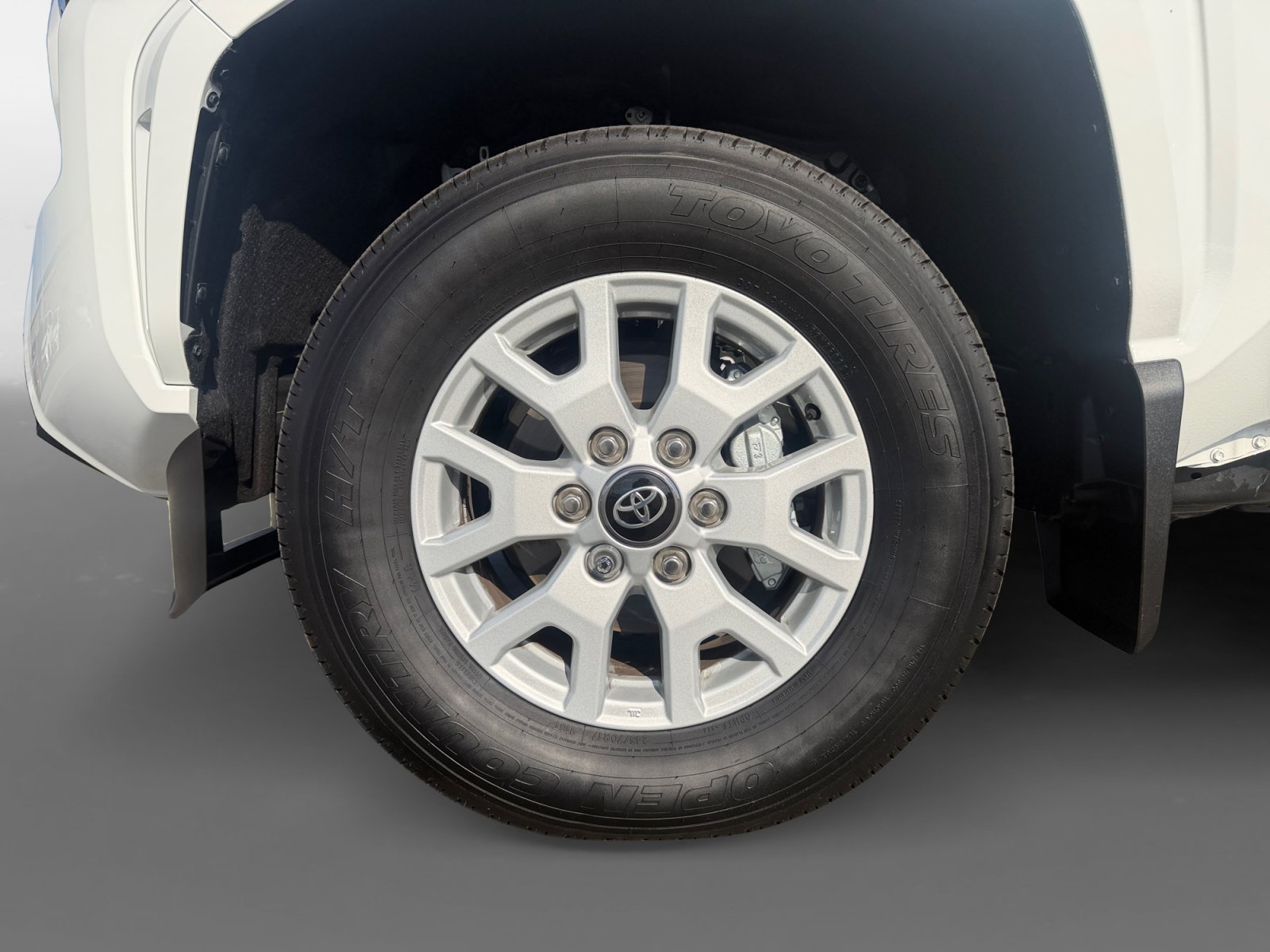 Certified 2026 Toyota Tacoma SR5 AWD/4WD image 14