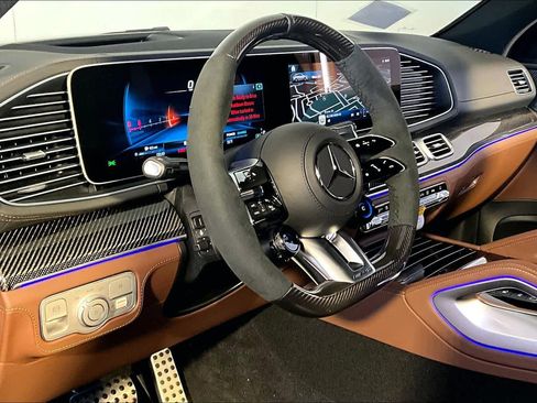 New 2026 Mercedes-Benz GLE 53 AMG 4MATIC Coupe image 9