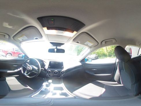 Used 2025 Nissan Sentra SV image 37