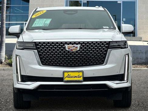 Used 2022 Cadillac Escalade ESV Premium Luxury AWD/4WD image 9