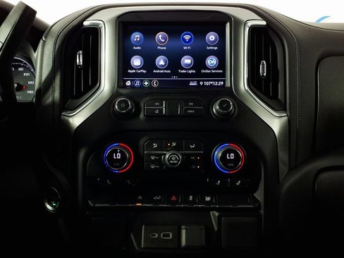 Used 2021 Chevrolet Silverado 1500 LT RWD image 23