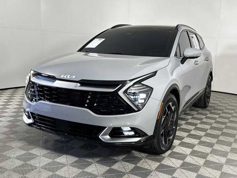 Used 2025 Kia Sportage SX image 4